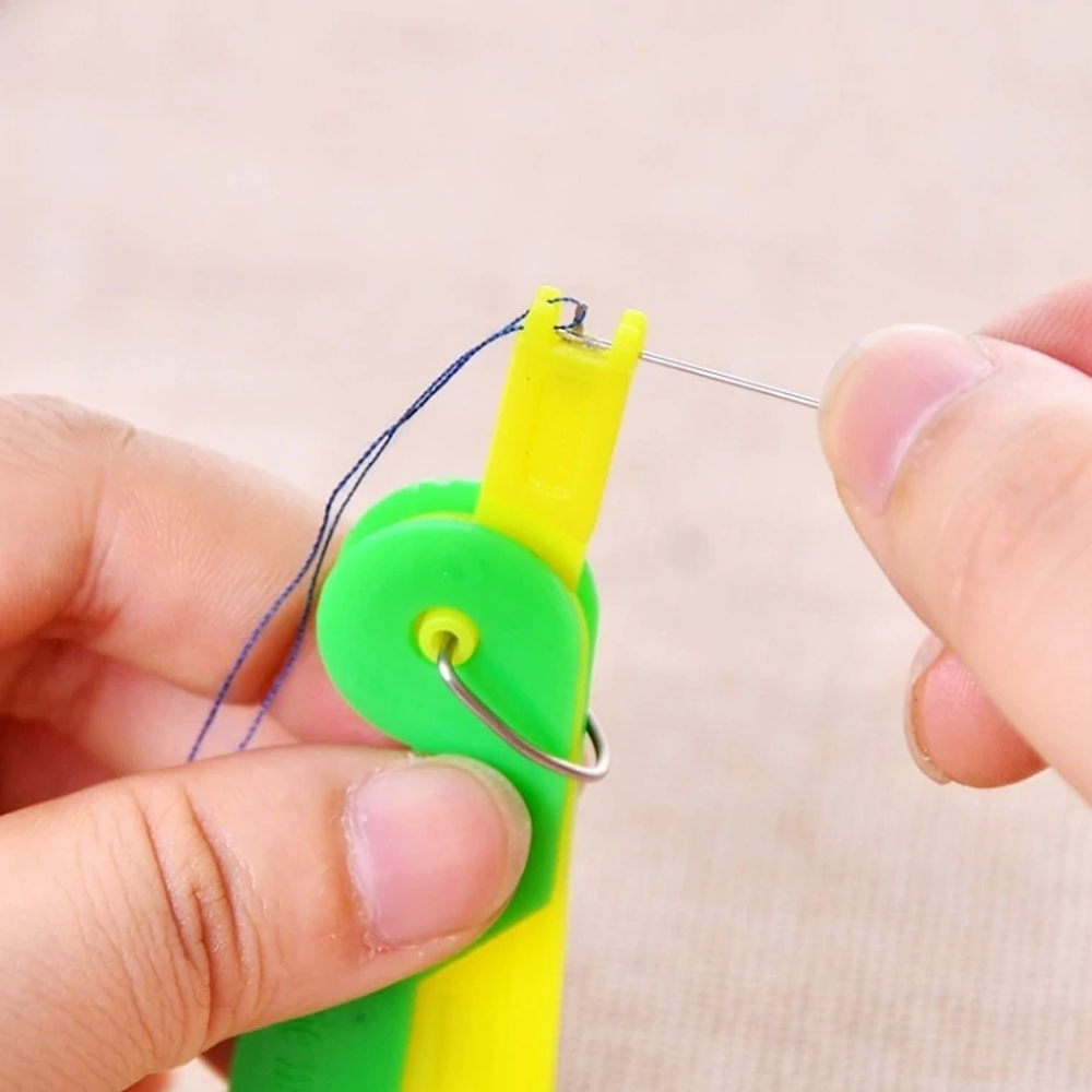 Automatic Needle Threader Set of 5 – Durable & Convenient Sewing Tool, Perfect Gift for Seamstresses