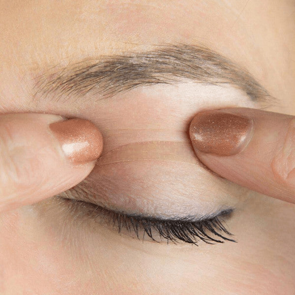 Instant Eye Lift -100 Hypoallergenic Eyelid Lifters Tape, Transparent & Easy-to-Use for a Youthful Look