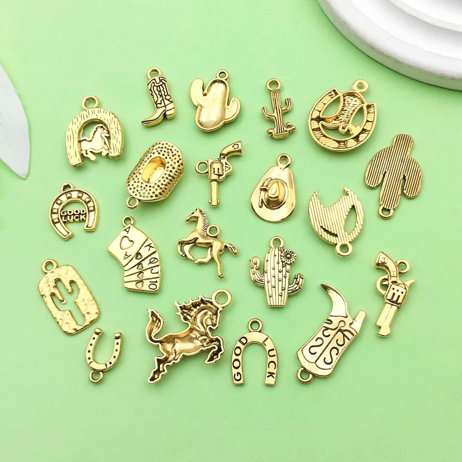 Western Cowboy Charms Set for Jewelry Making, 20Pc Alloy Pendants for Bracelets, Necklaces & Gifts