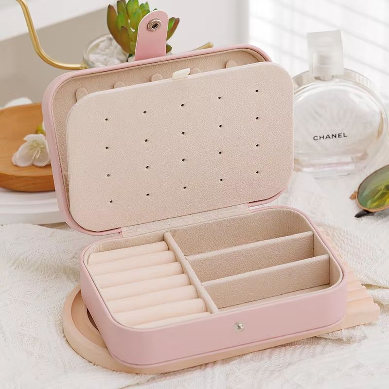 Portable Jewelry Storage Box Travel Organizer Leather Jewelry Case For Earrings Necklace And Ring Display