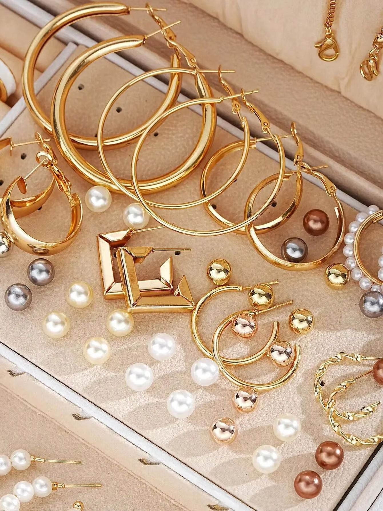 Elegant Pearl Jewelry Set With Multi Layered Necklace Pearl Earrings Ear Studs And Rings 4 In 1 Set For Women Daily Wear